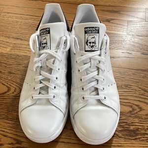 ADIDAS STAN SMITH — great condition, low price